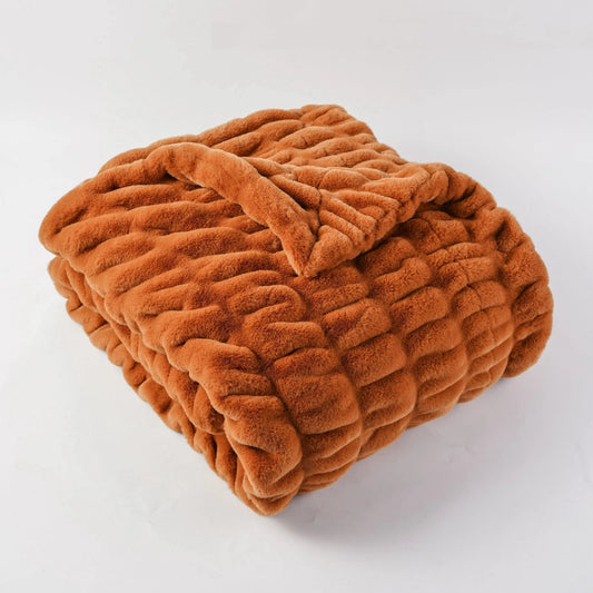 Heritage Plush Quilted Blanket