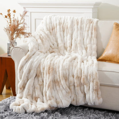 Heritage Plush Quilted Blanket