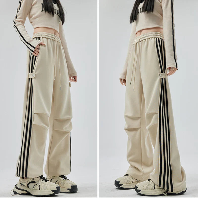 SARAH WOODS SWEATPANTS